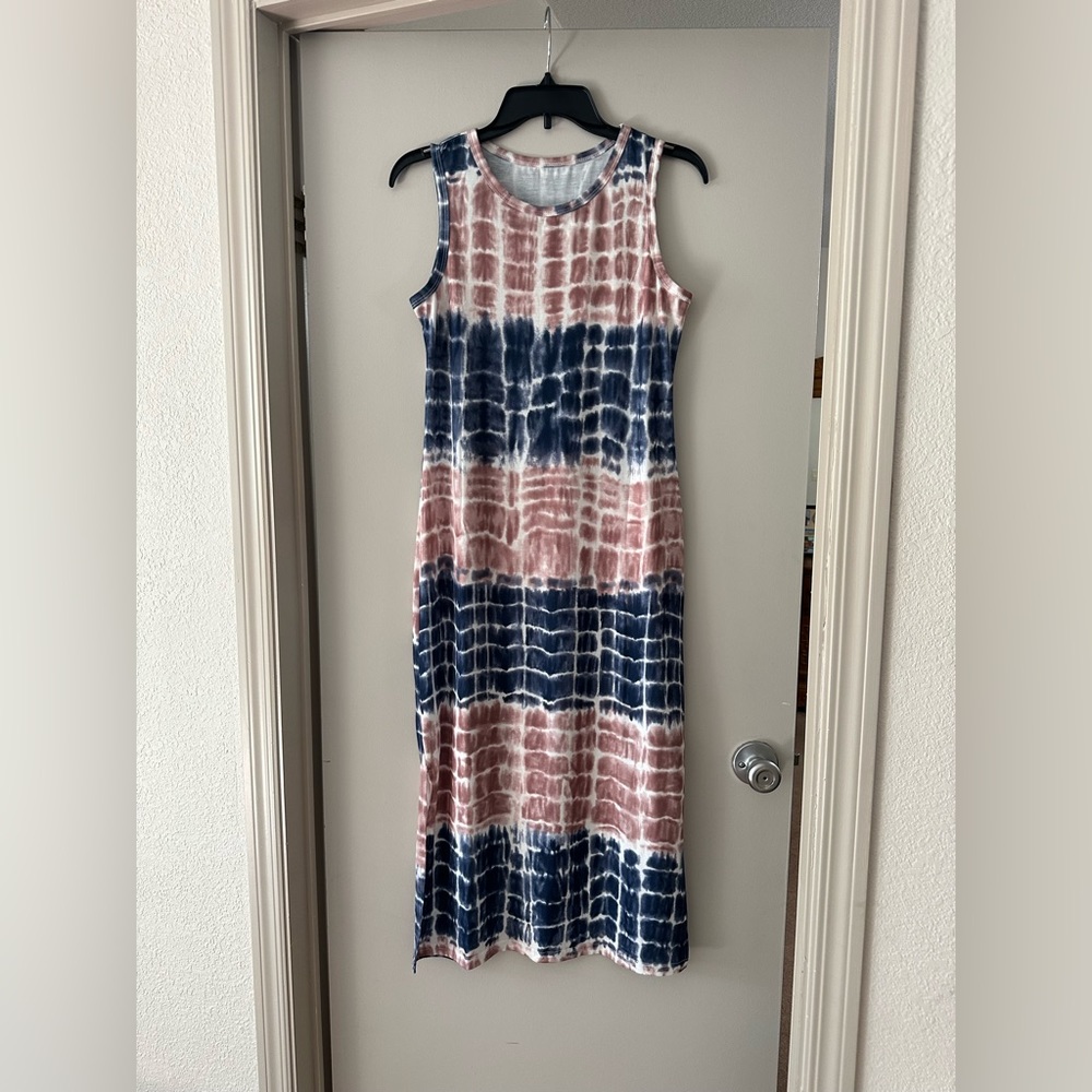 NWOT SHEIN VCAY Tie Dye Split Hem Tank Dress. Size Small